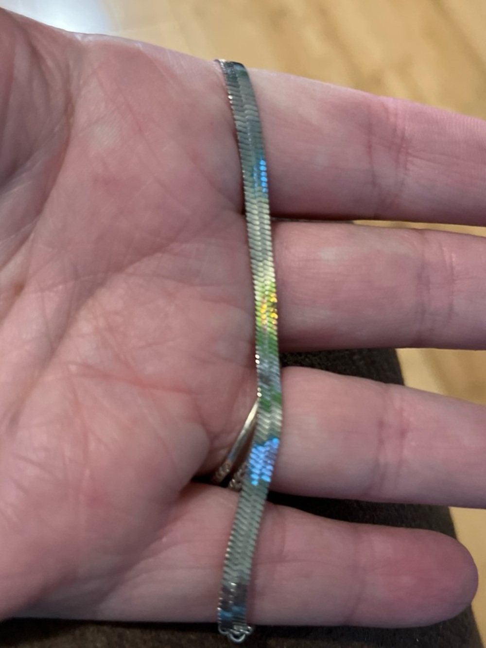 Silvertone herringbone bracelet 1757